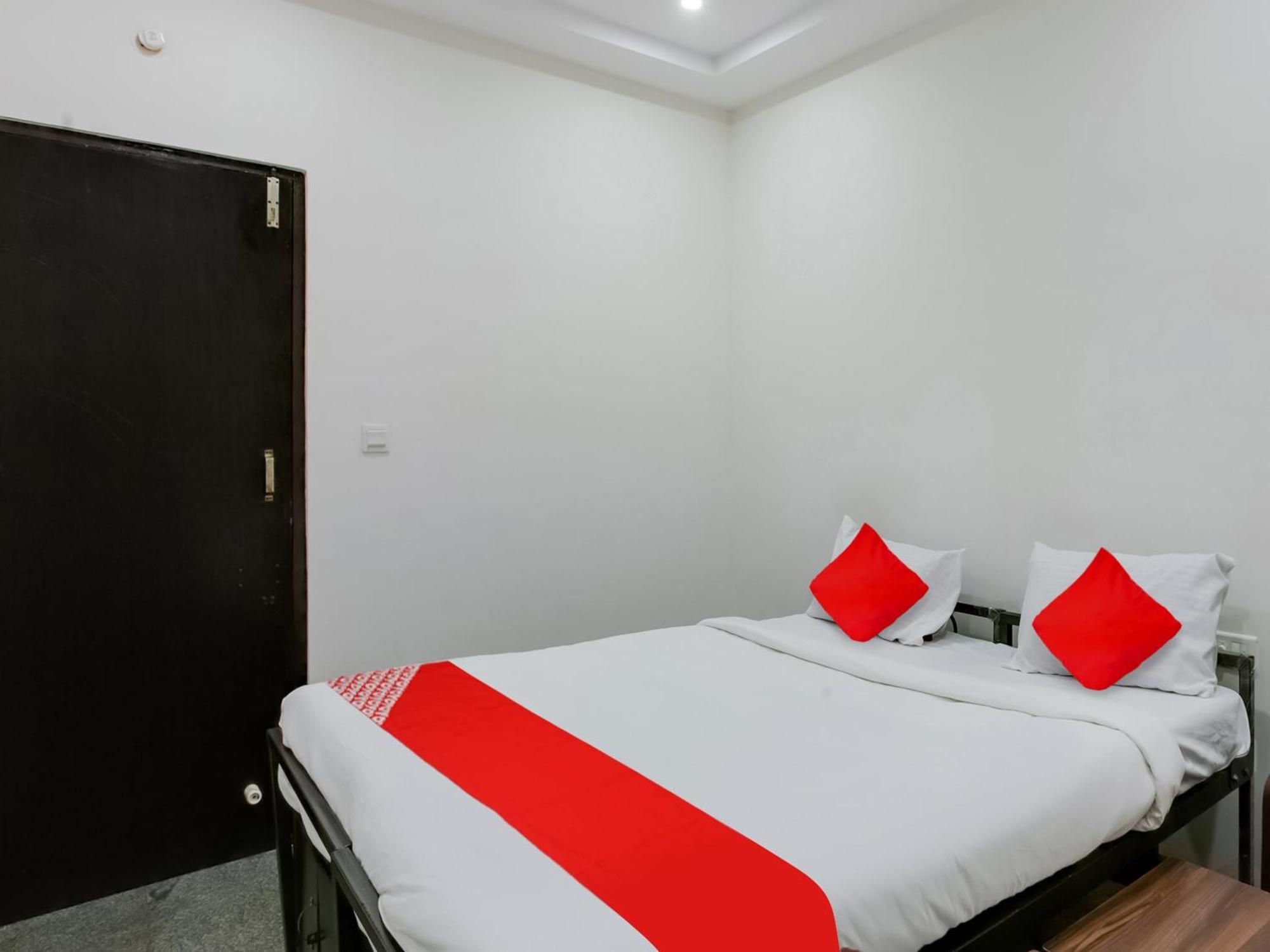 Hotel O Manjushree Boarding & Lodging Nearby Dr.Br Ambedkar Stadium Basveshwar Nagar Bangalore Ngoại thất bức ảnh