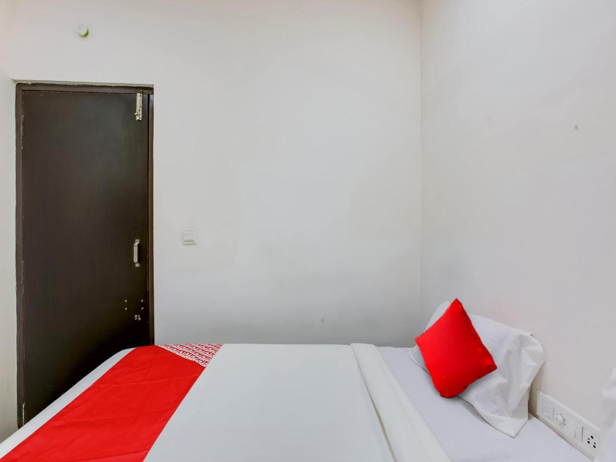 Hotel O Manjushree Boarding & Lodging Nearby Dr.Br Ambedkar Stadium Basveshwar Nagar Bangalore Ngoại thất bức ảnh