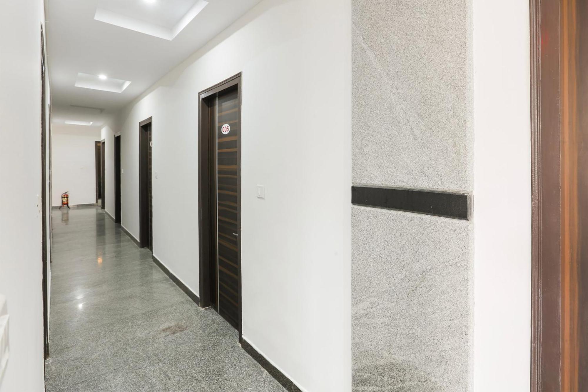 Hotel O Manjushree Boarding & Lodging Nearby Dr.Br Ambedkar Stadium Basveshwar Nagar Bangalore Ngoại thất bức ảnh